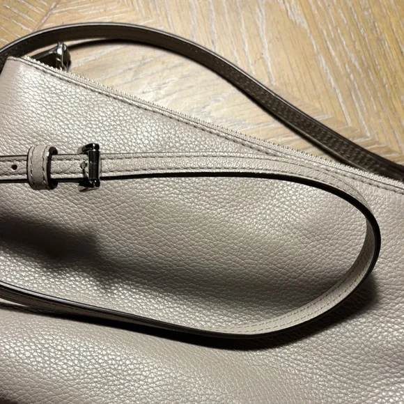Michael Kors taupe/light gray Leather Crossbody Bag - Picture 4 of 7